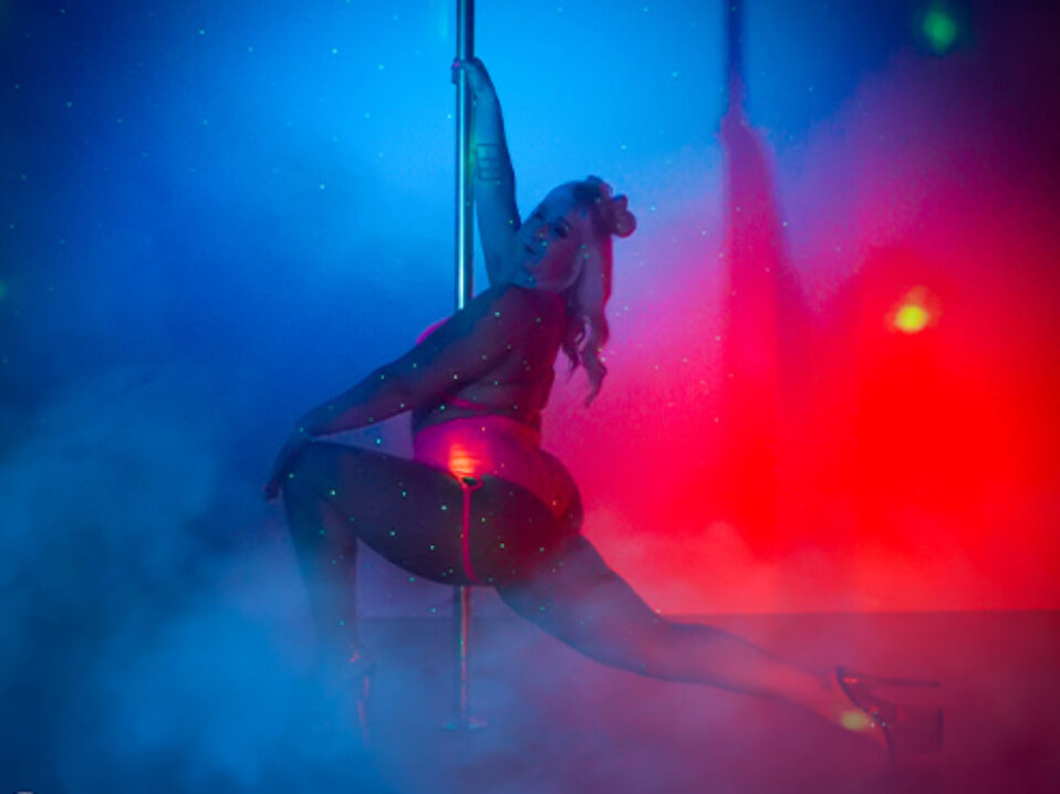 Thinking of Starting Pole Dancing? Here’s What Beginners Should Know
